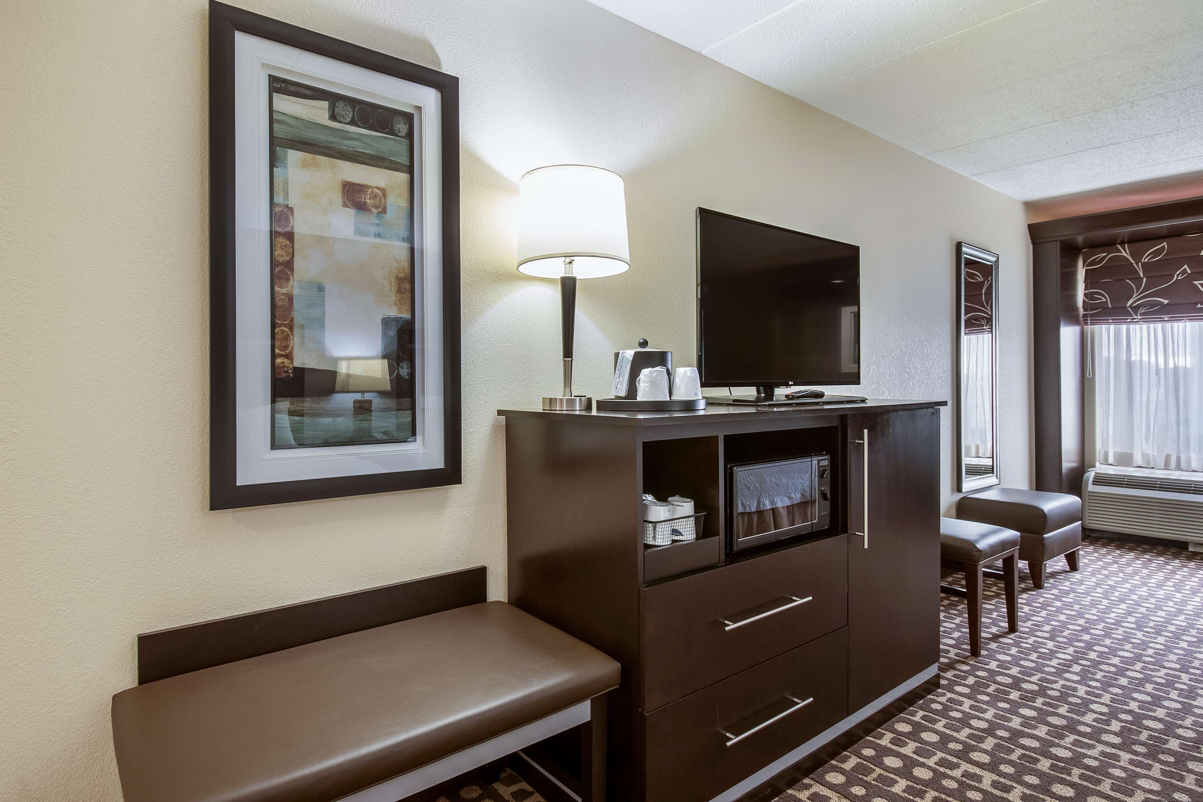 Hampton Inn West Columbus Exterior foto
